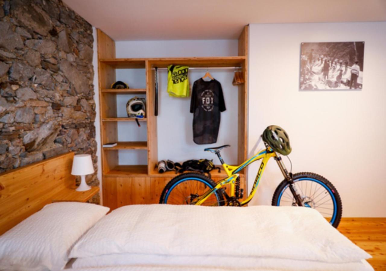 艾罗洛 Bed&Bike Tremola San Gottardo酒店 外观 照片